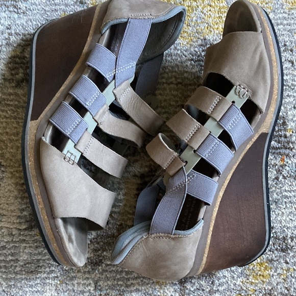 Camper Together heels by Romain Kremer. Size 41 (UK) but fit like 9.5 US). - Picture 4 of 4